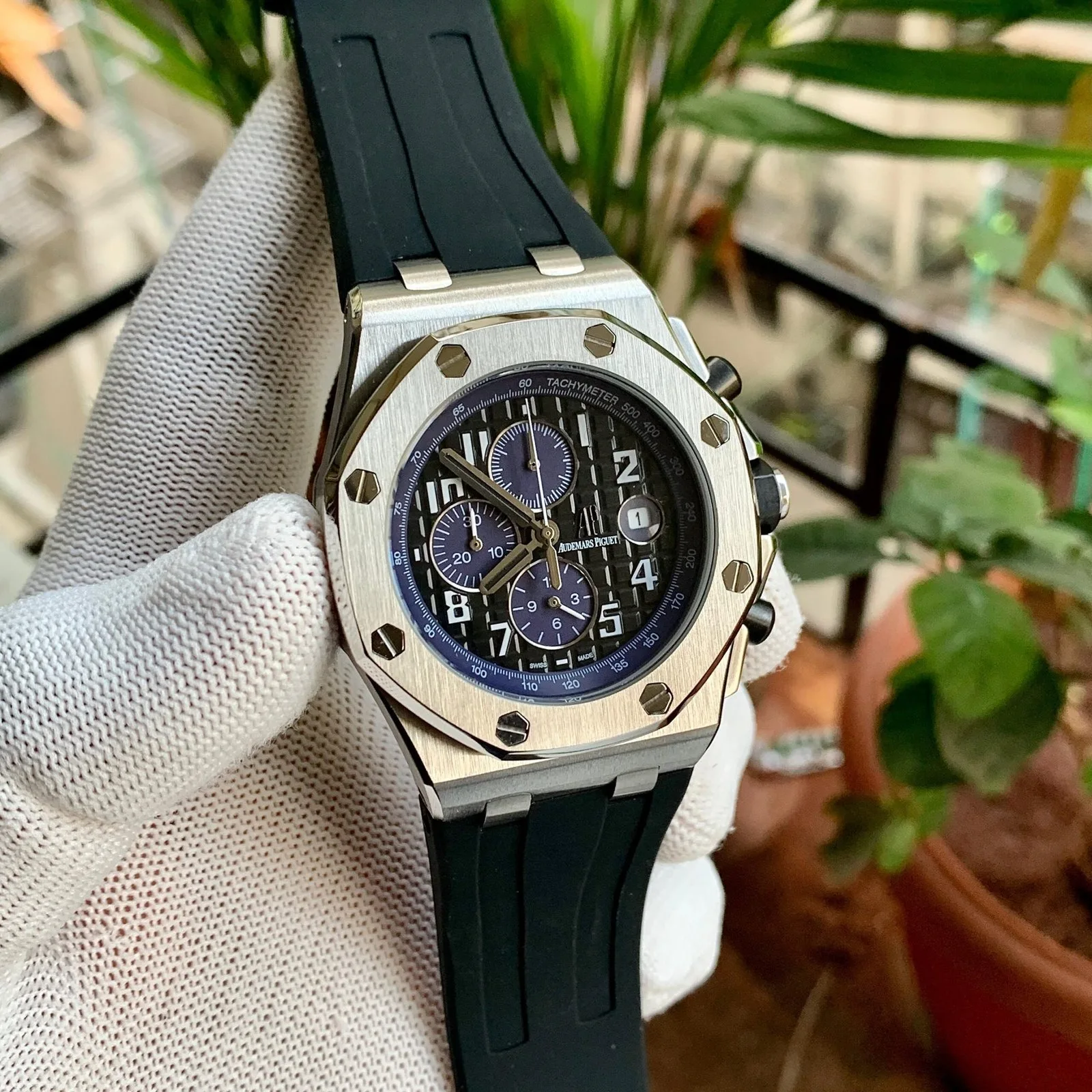 Audemars Piguet Royal Oak Chrono Silver-Black Bezel Quartz