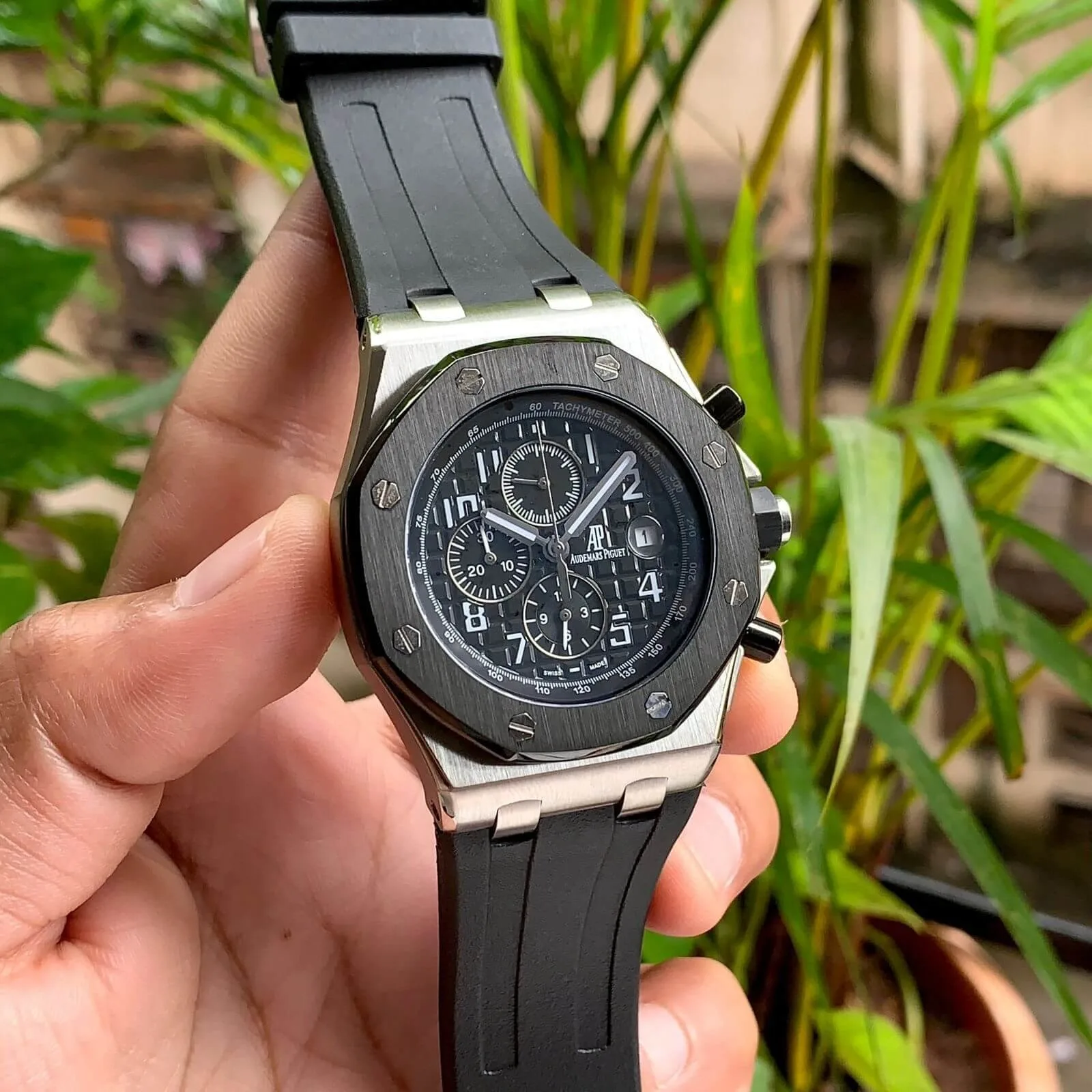 Audemars Piguet Royal Oak Chrono Silver Vampire Quartz