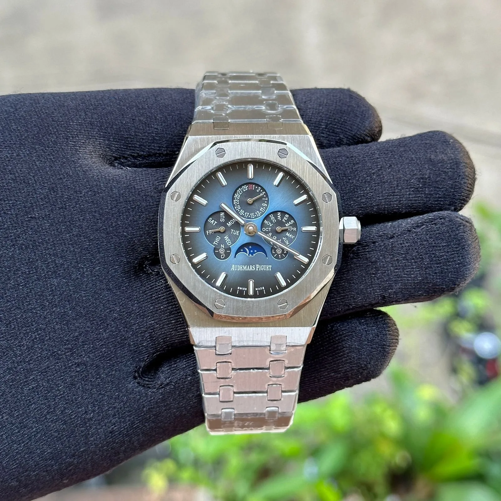 Audemars Piguet Royal Oak Frosted Chronograph Blue Dial