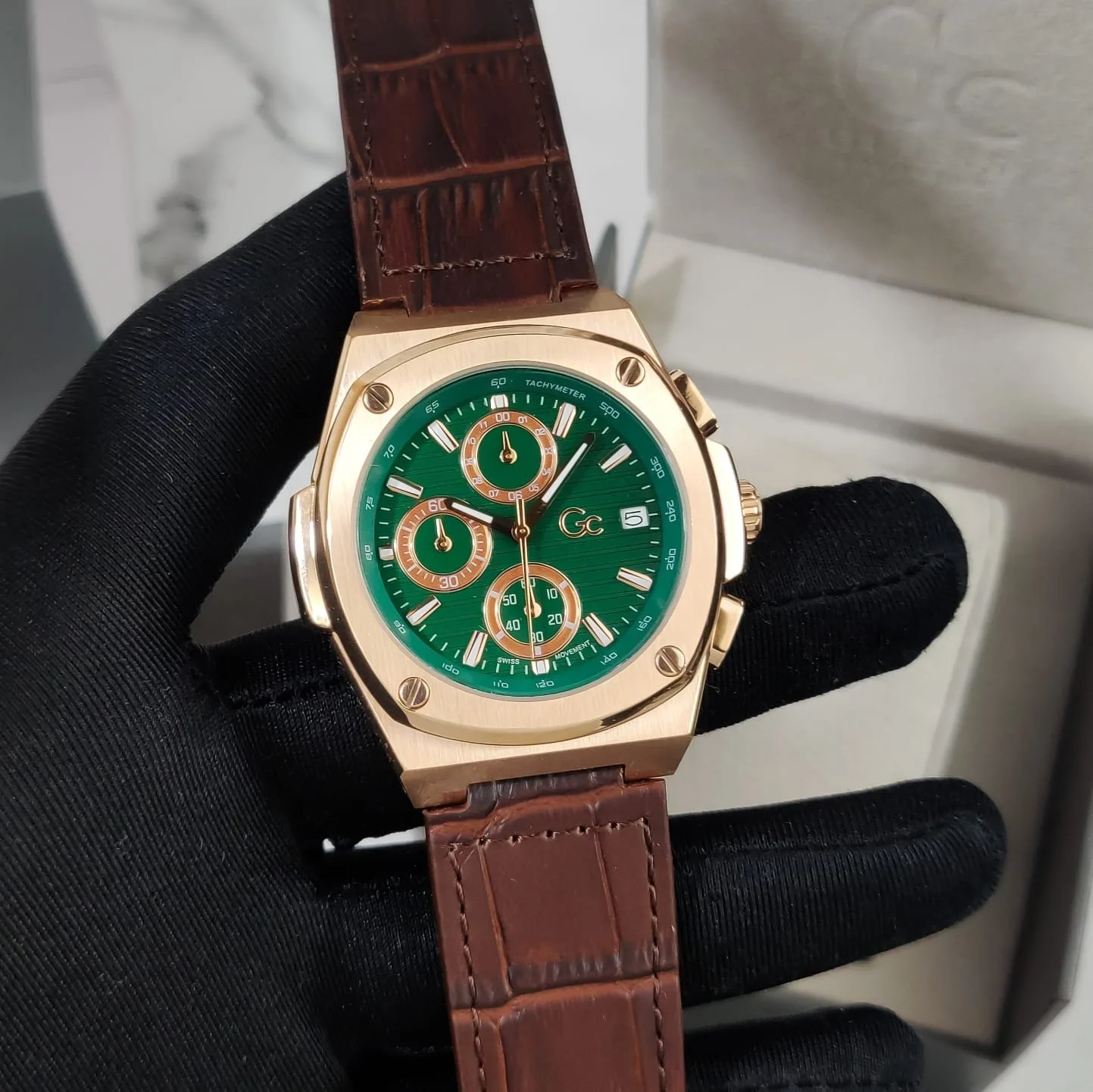 Guess Chronograph Y81009G9MF Analog Timepiece