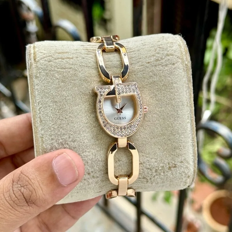 Guess GIA GW0683L3 Quartz Analog Timepiece