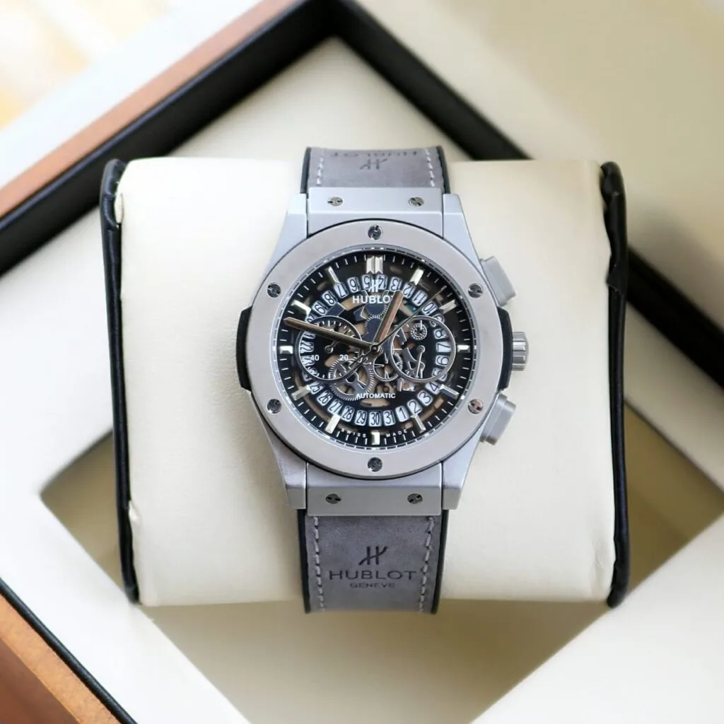Hublot Brown Chronograph First Copy Timepiece