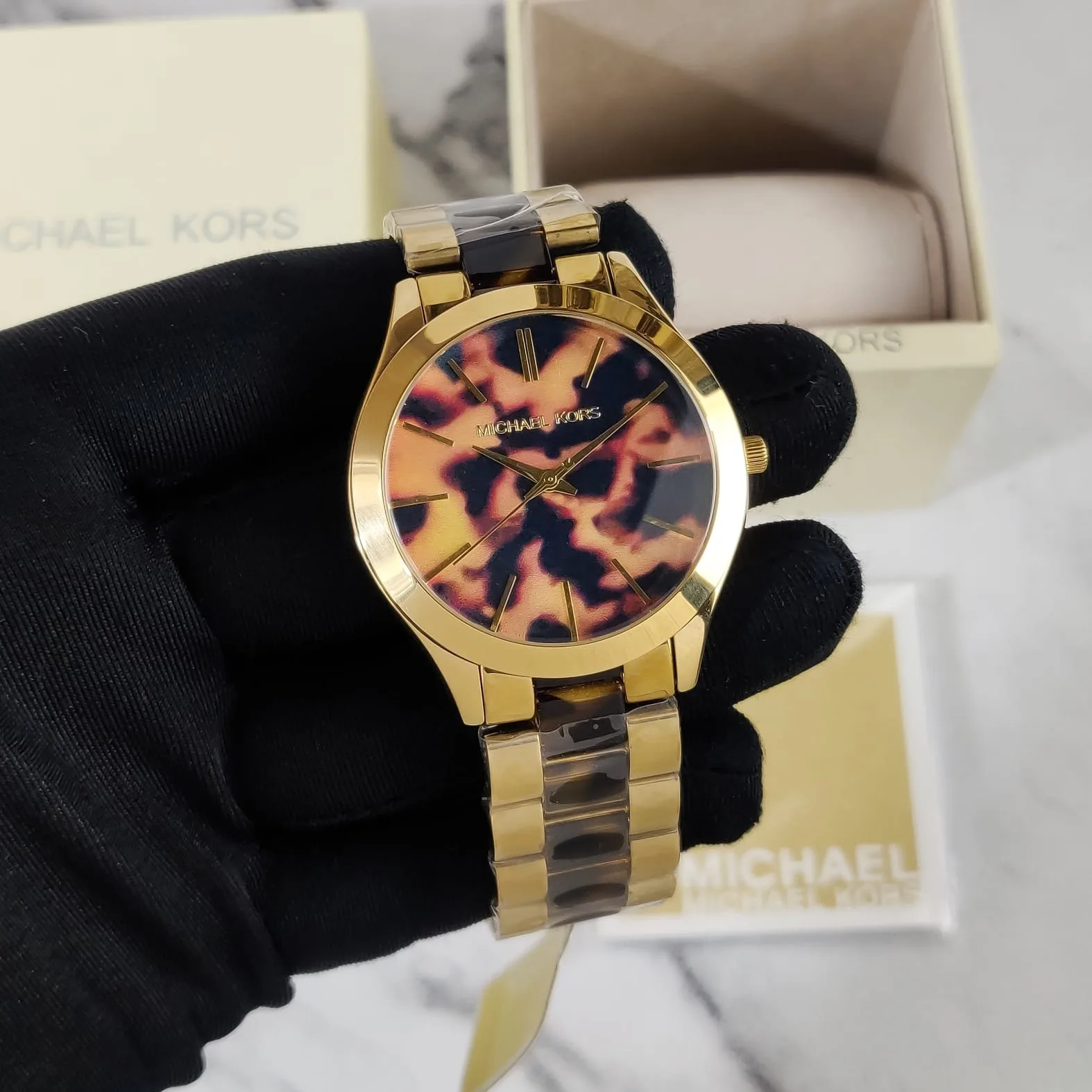 Michael Kors Slim Runway MK 4284 Timepiece