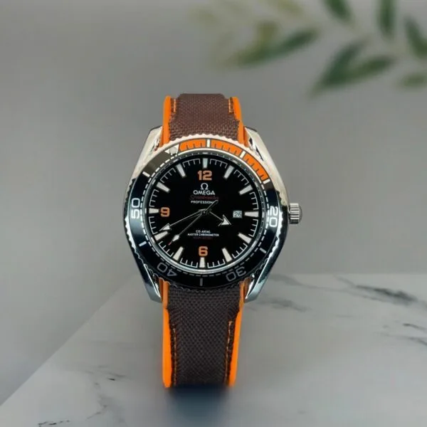 Omega Speedmaster Black Quartz