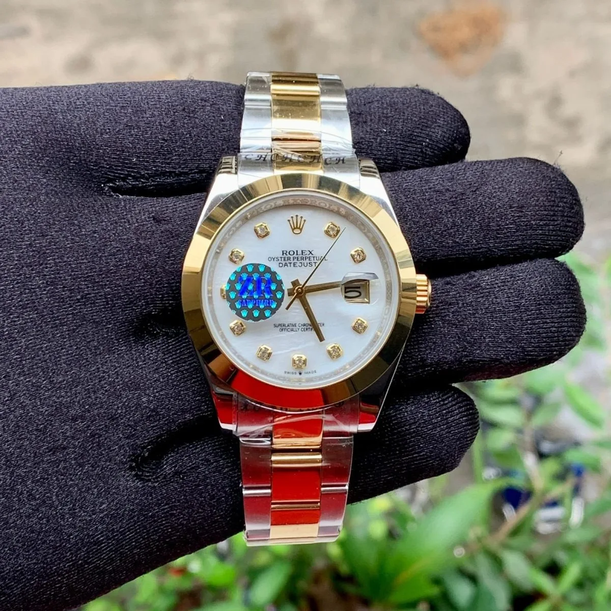 Oyster Perpetual DateJust White Dial Gold Bezel Rolex