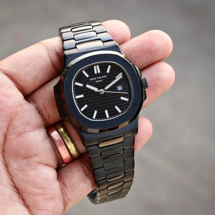 Patek Philippe Aquanaut Full Black Quartz