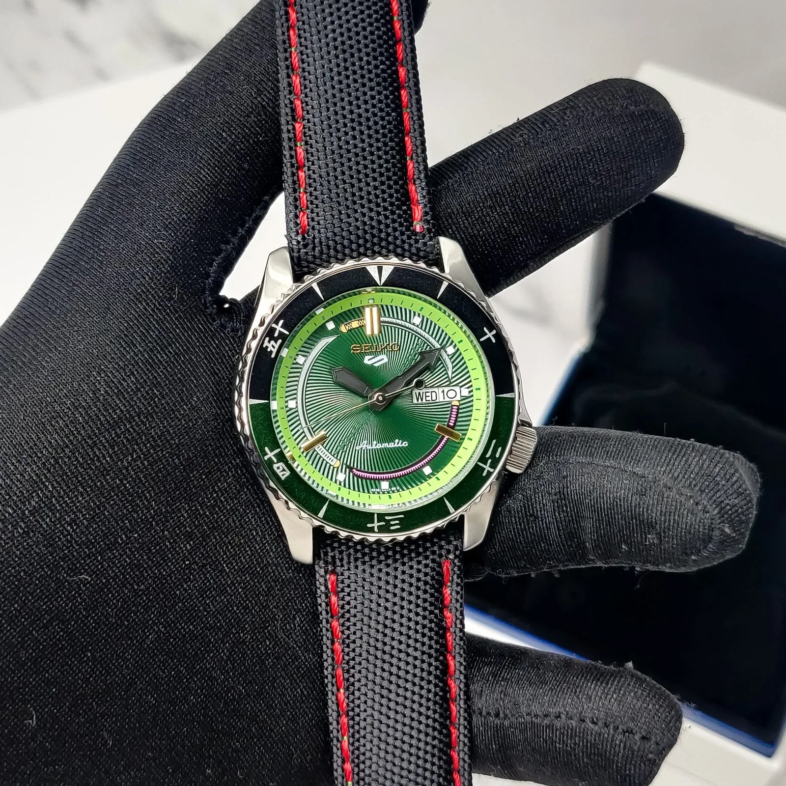 Seiko 5 Sports One Piece Roronoa Zoro
