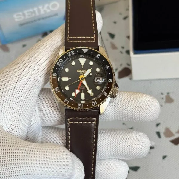 Seiko SKX GMT SSK036K1 Leather Strap Store Quality